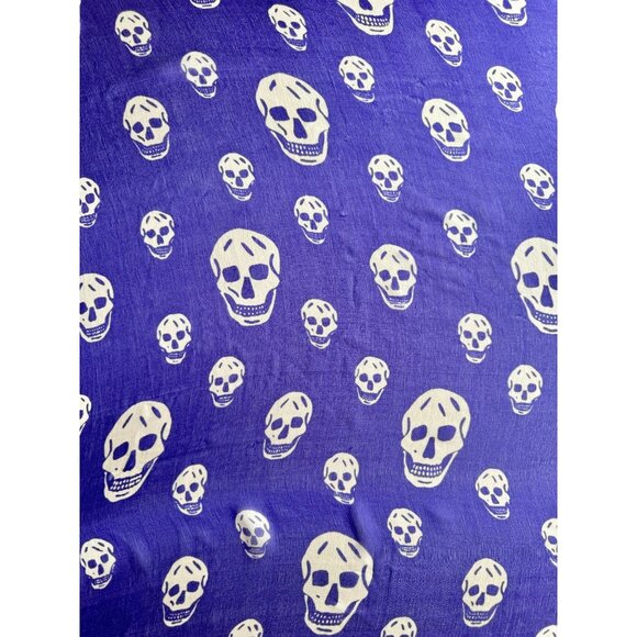 ALEXANDER MCQUEEN Skull Motif Purple Silk Chiffon Large Square Scarf - Picture 3 of 15